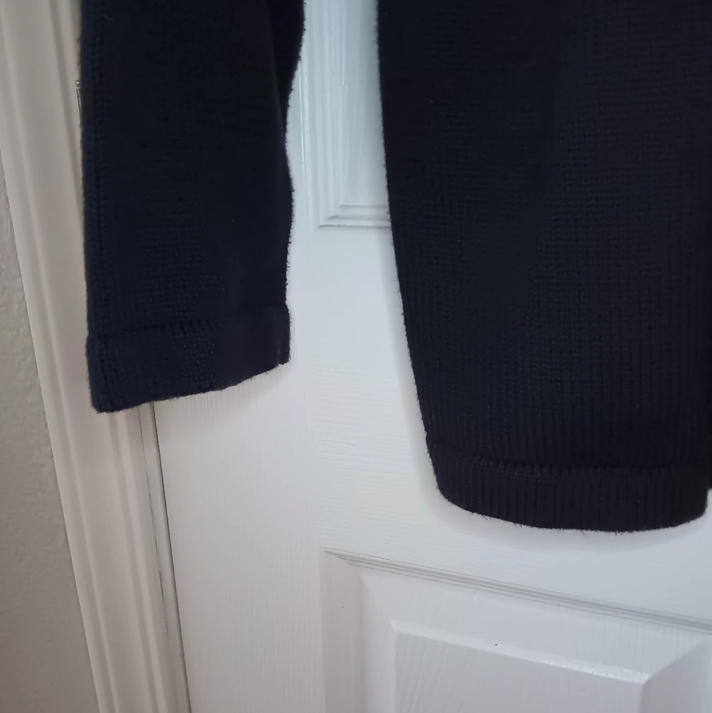 Eddie Bauer Geometric Design Scoop Neck Sweater - Picture 5 of 6